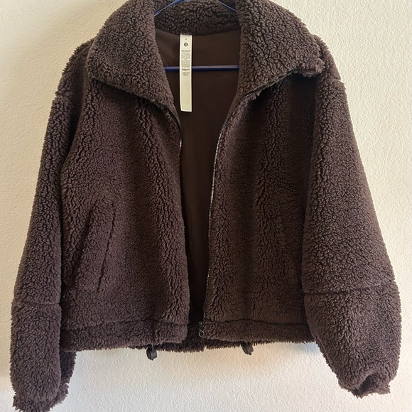Lululemon brown Sherpa jacket cinchable size 4 NWOT - Picture 11 of 12